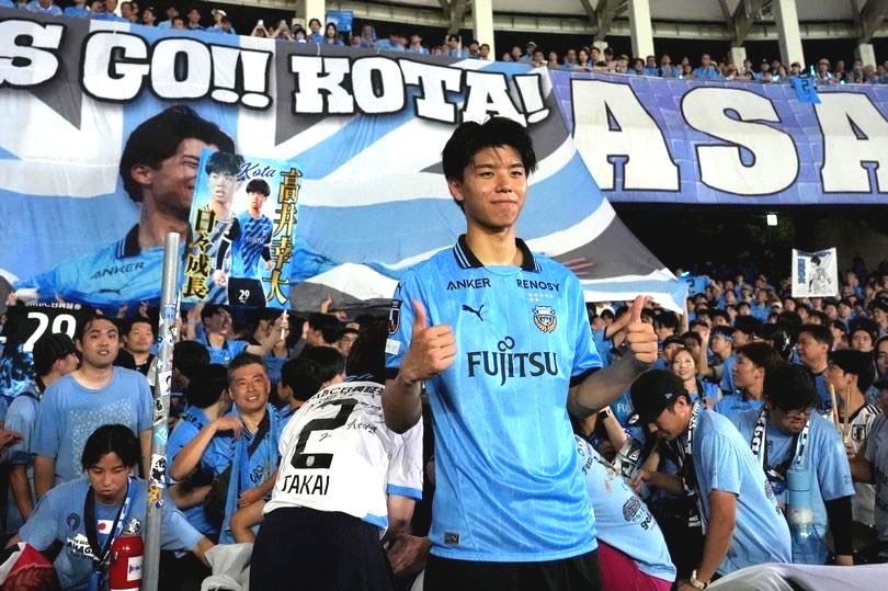 日本足球10亿先生！20岁天才后卫登陆热刺！仅用3年从高中到英超-第5张图片-ZBLOG