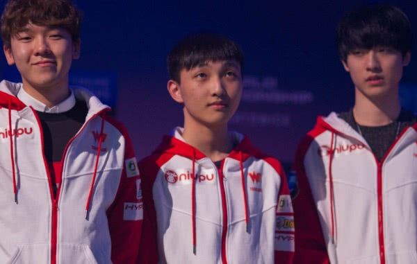 从玩熊少年到卢兮夜 站在最高舞台的xiye